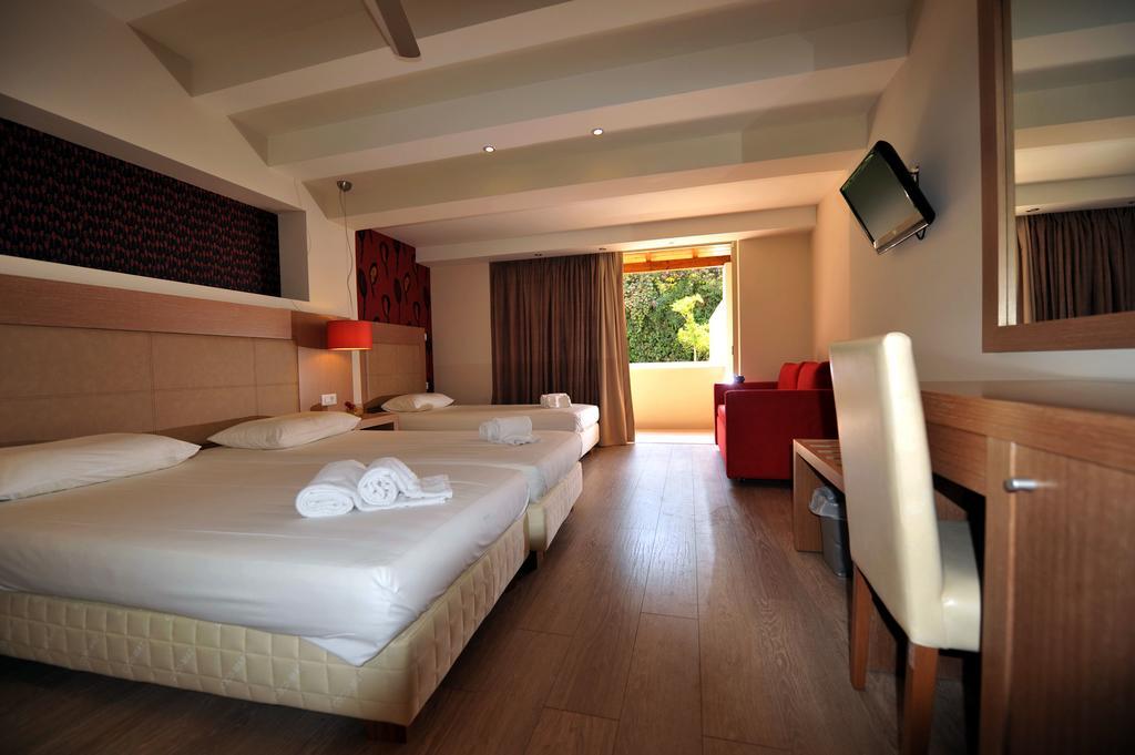 Corfu Mare Hotel -Adults Only Ngoại thất bức ảnh